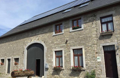Beauraing House | 250 m² House ∙ 8 bedrooms ∙ 16 guests