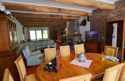 Beauraing House | 250 m² House ∙ 8 bedrooms ∙ 16 guests