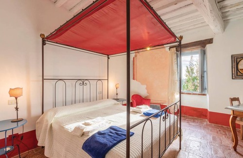 Piegaro House | 250 m² Maisonette ∙ 6 bedrooms ∙ 12 guests
