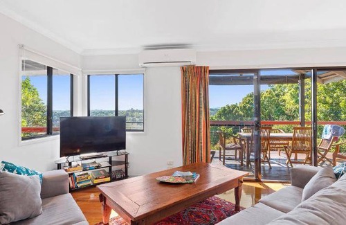 Clunes Resort | 250 m² Resort ∙ 2 bedrooms ∙ 6 guests