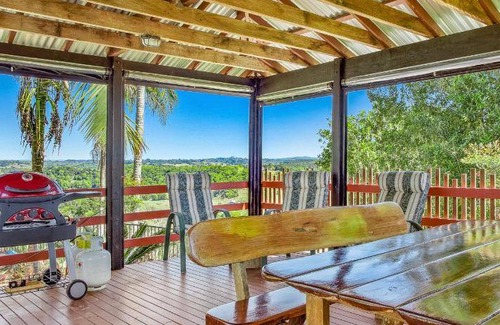 Clunes Resort | 250 m² Resort ∙ 2 bedrooms ∙ 6 guests