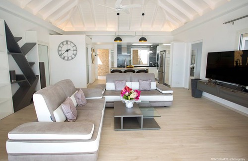 Toiny Villa | 250 m² Villa ∙ 2 bedrooms ∙ 4 guests