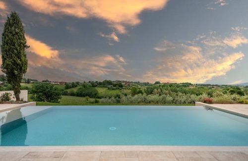 Macchino Villa | 250 m² Villa ∙ 3 bedrooms ∙ 6 guests