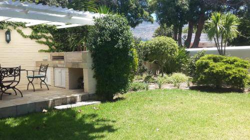Lakeside Villa | 250 m² Villa ∙ 3 bedrooms ∙ 7 guests