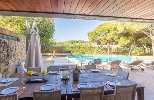 Vilamoura Villa | 250 m² Villa ∙ 5 bedrooms ∙ 10 guests