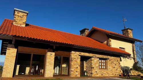 Lloreda Villa | 250 m² Villa ∙ 6 bedrooms ∙ 12 guests
