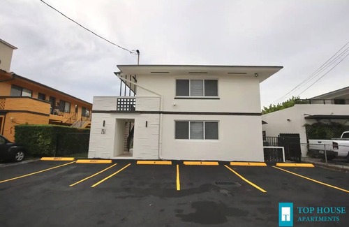 Flagami Apartment | 251 Airport/Top House Apartment 2