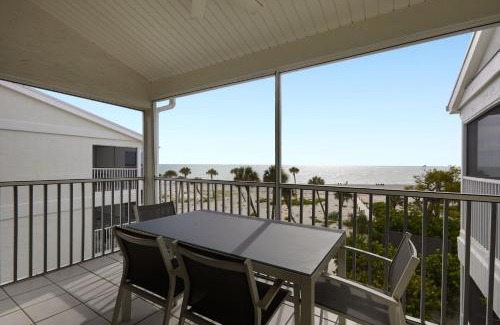 Captiva House | 2531 Beach Villas Executive Penthouse Condo