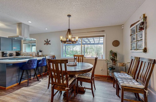 Stevenson House | 259 m² House ∙ 3 bedrooms ∙ 10 guests