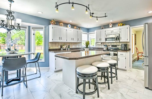 Maple Grove House | 260 m² House ∙ 4 bedrooms ∙ 7 guests