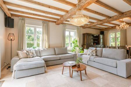 Bavikhove House | 260 m² House ∙ 5 bedrooms ∙ 10 guests