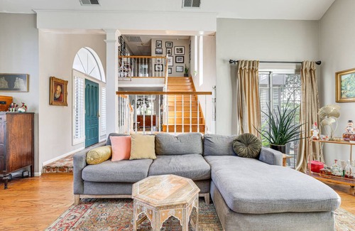 North Ridge House | 269 m² House ∙ 5 bedrooms ∙ 10 guests