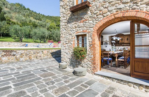 Pistoia Villa | 270 m² Villa ∙ 5 bedrooms ∙ 11 guests