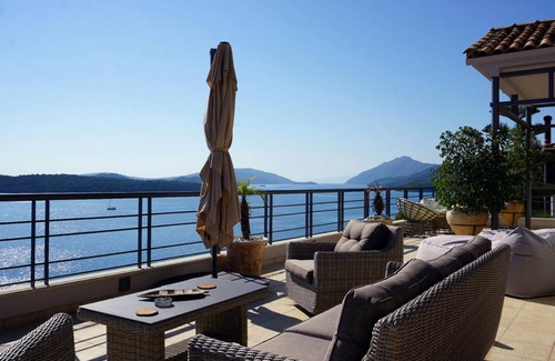 Perigiali House | 275 m² House ∙ 4 bedrooms ∙ 8 guests