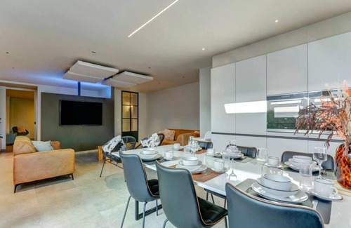 Roesbrugge-Haringe House | 275 m² House ∙ 5 bedrooms ∙ 12 guests