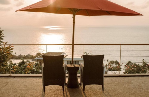Choeng Mon Villa | 2750 m² Villa ∙ 8 bedrooms ∙ 20 guests
