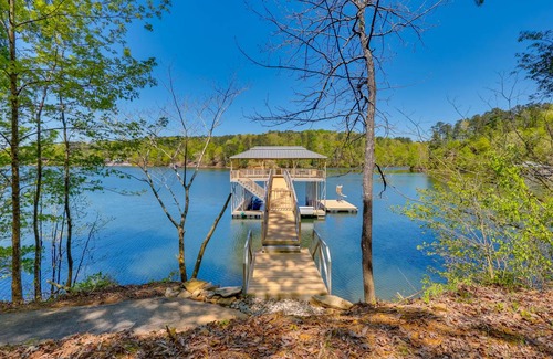 Crane Hill House | 278 m² House ∙ 3 bedrooms ∙ 8 guests