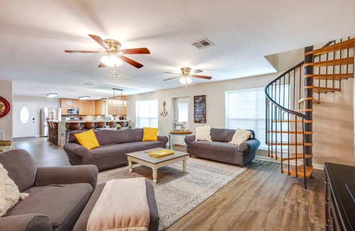 Pointblank House | 278 m² House ∙ 3 bedrooms ∙ 13 guests