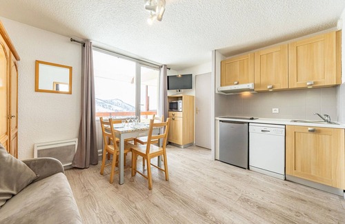 Saint-Francois-Longchamp Apartment | 27m² Studio in Saint-François-Longchamp, 6 pers, balcony, near slopes
