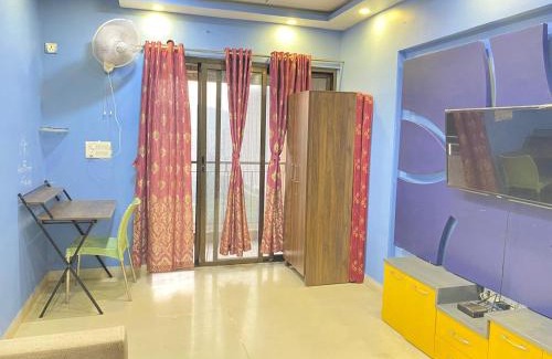 Thane West Apartment | 27th floor 2BHK near Viviana Mall with Balcony & Car Parking