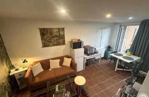 Grieges House | 28 m² Gîte ∙ 1 bedroom ∙ 2 guests