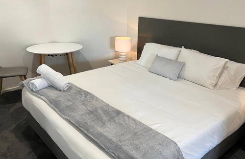 Golden Square Hotel | 28 m² Hotel ∙ 2 guests