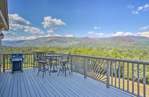 North Fork Apartment | 28 Mi to Yosemite Lovely Mtn Cottage with Deck!