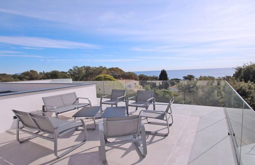 Les Issambres House | 280 m² House ∙ 5 bedrooms ∙ 10 guests