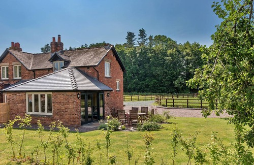 Halfway House Cottage | 280 m² Cabin ∙ 7 bedrooms ∙ 16 guests
