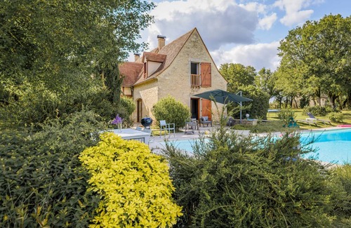Cales House | 280 m² House ∙ 5 bedrooms ∙ 11 guests