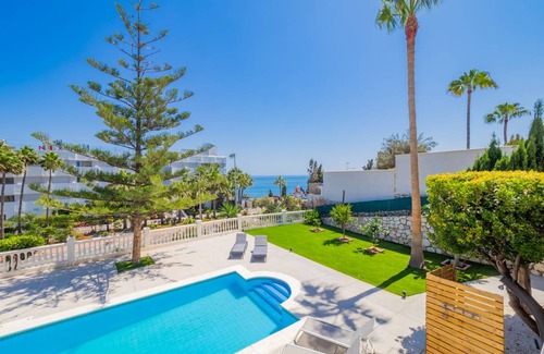Benalmadena Costa Villa | 280 m² Villa ∙ 4 bedrooms ∙ 8 guests