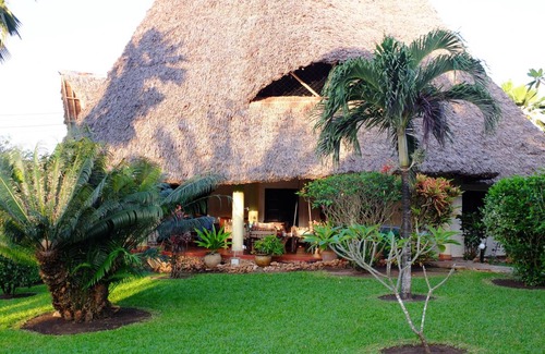 Galu Villa | 280 m² Villa ∙ 5 bedrooms ∙ 14 guests