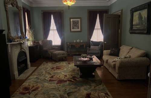 Poughkeepsie Apartment | 2800 m² Apartment ∙ 3 bedrooms ∙ 5 guests