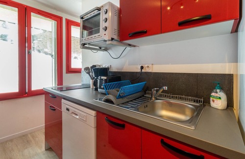 Genos Apartment | 280m from the slopes, flat for 6