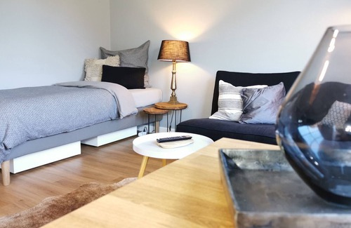 Bargteheide Apartment | 28m² apartment for 1-2 people, modern and stylishly furnished