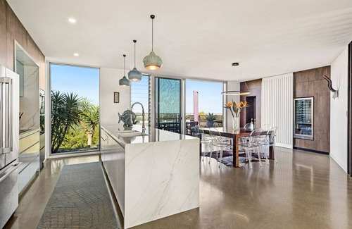 McLeods Shoot House | 29 Browns Crescent - amazing property with spectacular views
