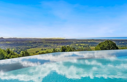 McLeods Shoot House | 29 Browns Crescent - amazing property with spectacular views