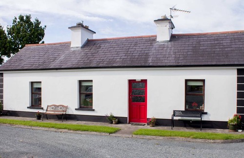 Kilmovee House | 29 m² House ∙ 3 bedrooms ∙ 6 guests