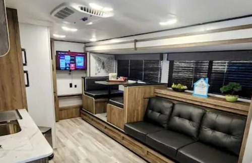 Tampa Apartment | #29 RV Tiny Tampa by Joyful Moments