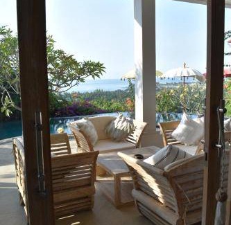 Temukus Villa | 290 m² Villa ∙ 4 bedrooms ∙ 12 guests