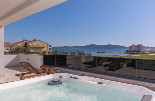 Sukosan House | 294 m² House ∙ 4 bedrooms ∙ 8 guests