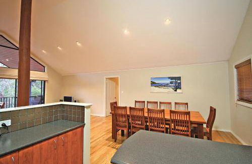 Quindalup House | 295 m² House ∙ 4 bedrooms ∙ 10 guests