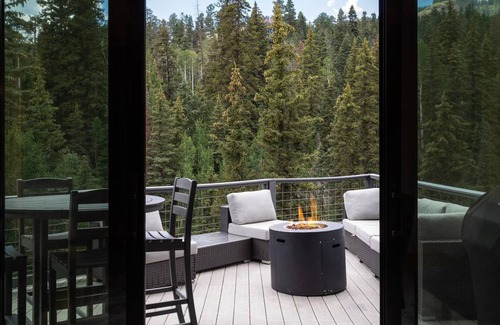 Columbine Lake House | 297 m² House ∙ 4 bedrooms ∙ 12 guests