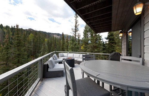 Columbine Lake House | 297 m² House ∙ 4 bedrooms ∙ 12 guests