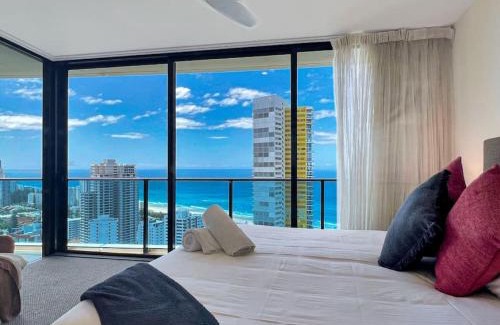 Broadbeach Apartment | 29th floor Oracle Tower 2 stunning ocean and city views