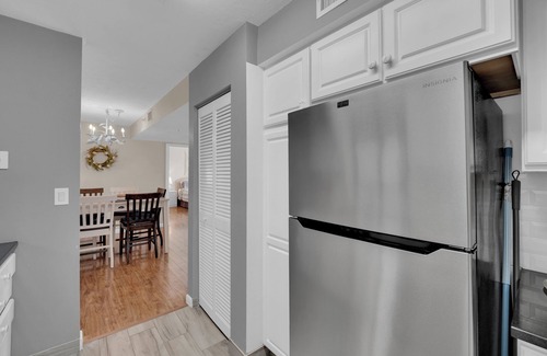 South Island Condo | 2B/2B ISLAND VACATION CONDO-RESORT POOL! WALK TO BEACH! SANTA MARIA 203