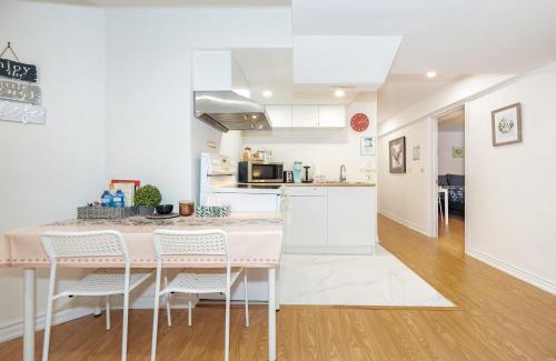 Richmond Hill Apartment | 2B Basement, Mins to Lake, Free Parking
