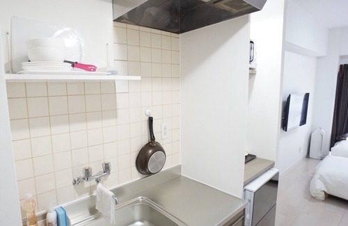 Nakagawa Ward Apartment | 2B. Nagoya Station/bus stop 3 minutes/Meitetsu department store/Takashimaya/drug store/convenience store 4 minutes/free parking/4 family/twin room