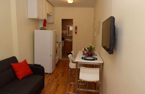 East Harlem Apartment | 2B Two Bedroom Home for 4 Just Off Park Ave