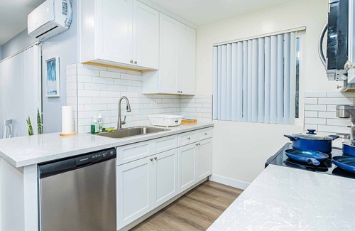 Altadena Apartment | 2b2b APT Close to Rose Parade and Pasadena Oldtown